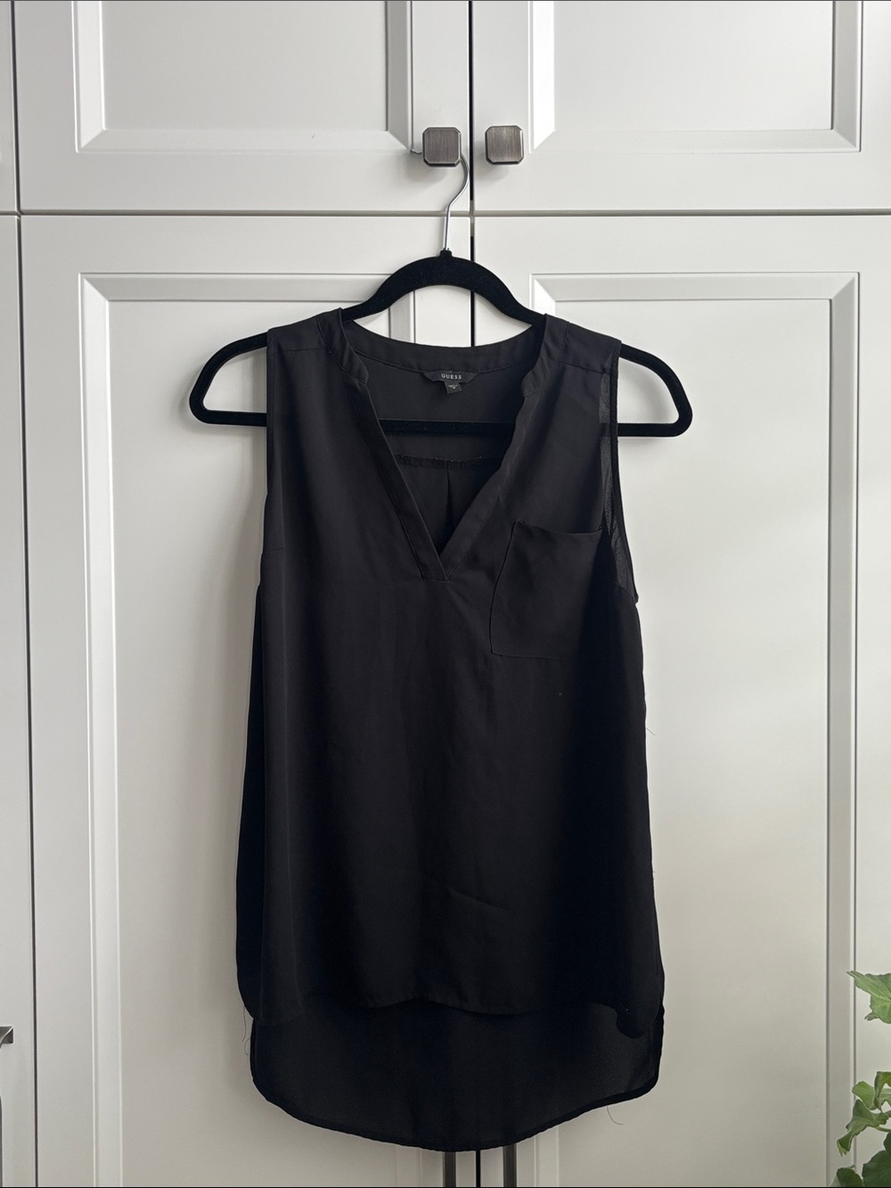 Guess Black Sleeveless V-Neck Pocket Camisole